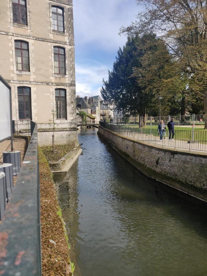 La Tranquillite Proche Des Chateaux De La Loire. ヴァンドーム エクステリア 写真